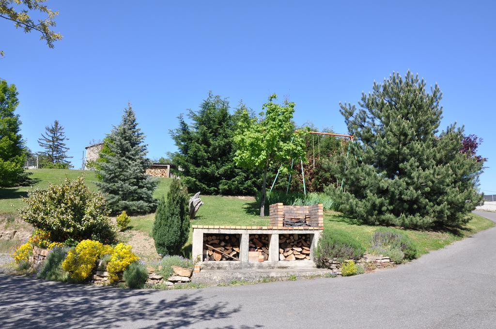 Bed and Breakfast La Bergerie Pollionnay Exterior foto
