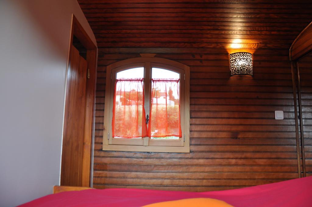 Bed and Breakfast La Bergerie Pollionnay Exterior foto